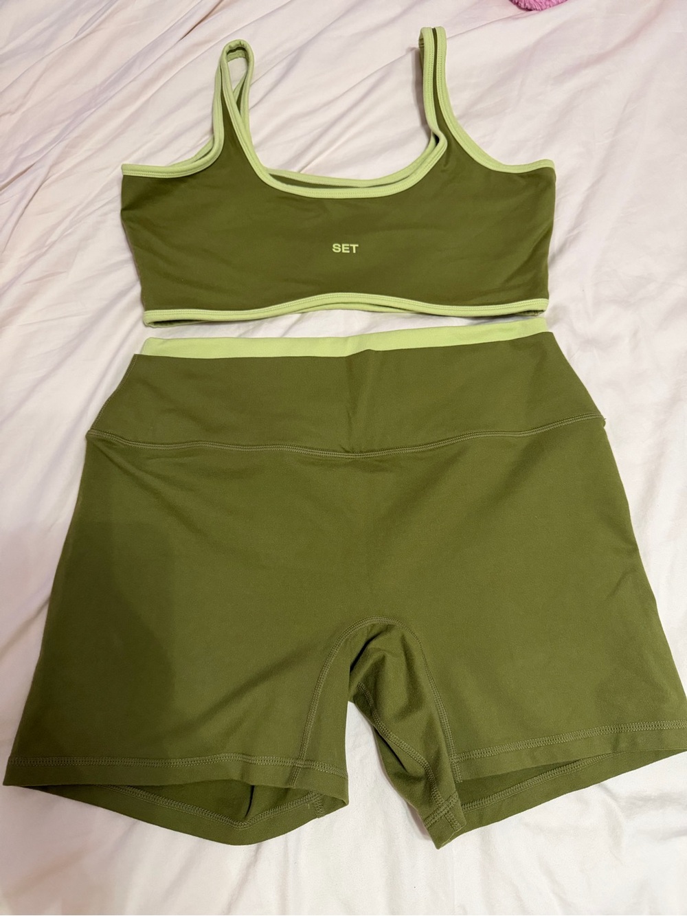 SET Active Resort XL Olive Green Sport Bra and High-Waist Bike Shorts FORMCLOUD - Picture 3 of 7
